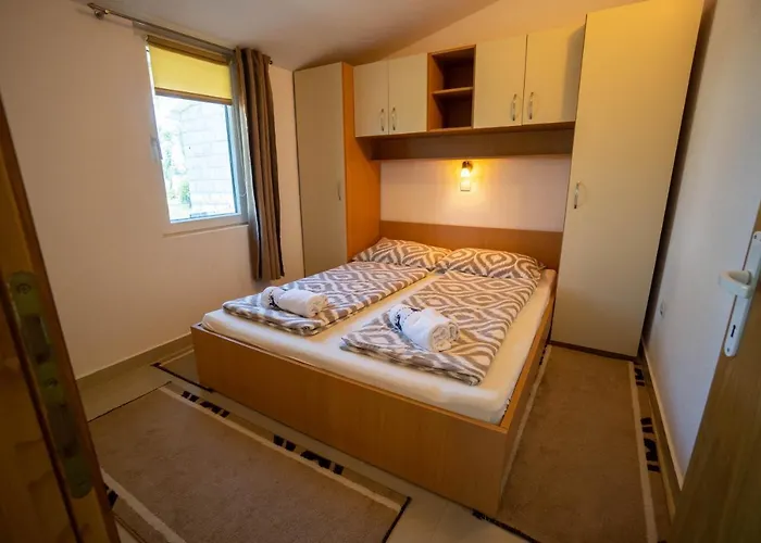 Pavic - Sapavac Apartment